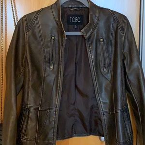 *NEVER WORN BEFORE* LULUs brown leather jacket